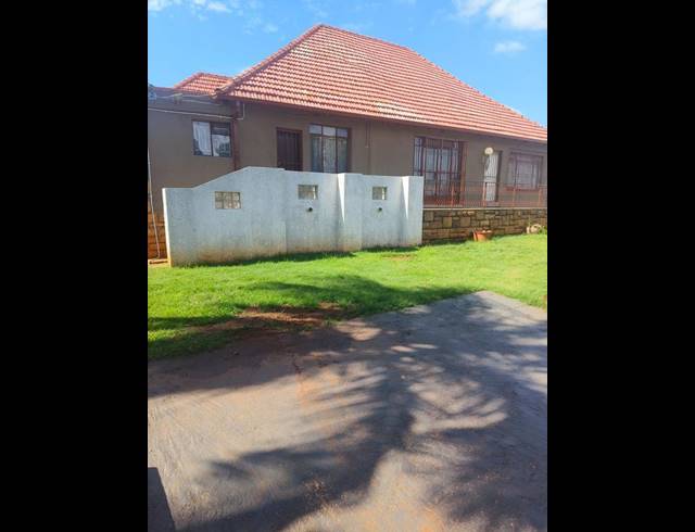 2 BEDROOM PROPERTY TO RENT IN KENSINGTON